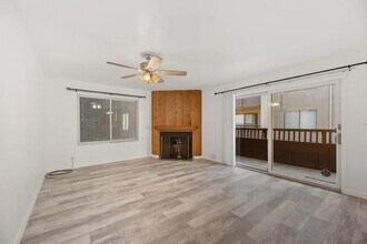 3755 Udall St in San Diego, CA - Foto de edificio - Building Photo