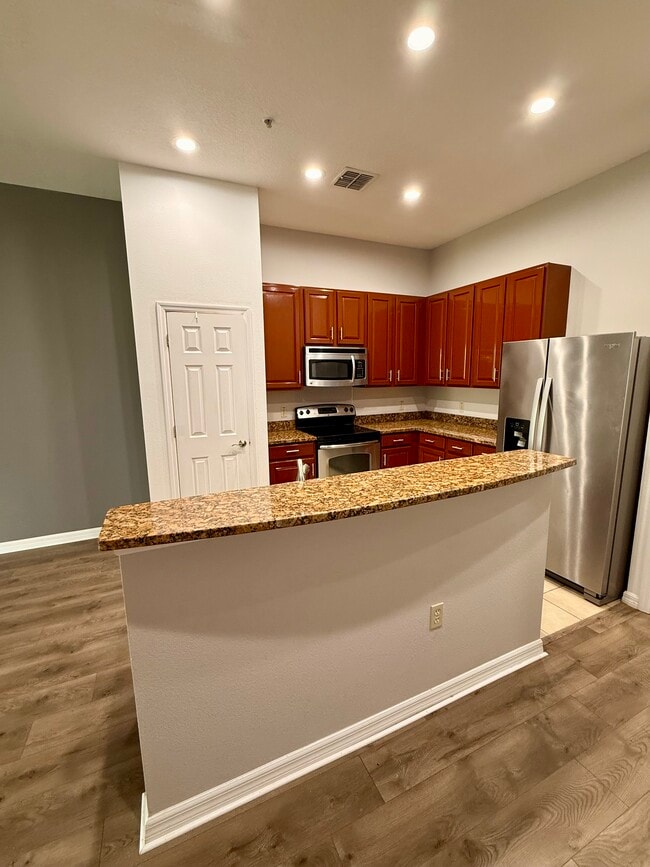 3712 Avalon Park E Blvd, Unit Avalon Park in Orlando, FL - Foto de edificio - Building Photo