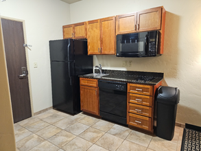 1193 14th St W in Dickinson, ND - Building Photo - Building Photo