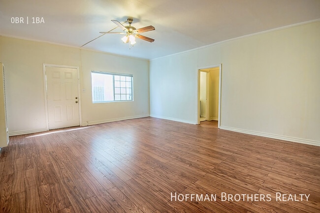 1866 W 11th St, Unit 5