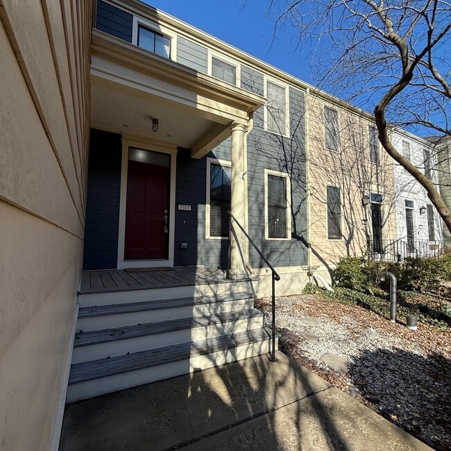 3306 Domain St in St. Charles, MO - Building Photo - Building Photo