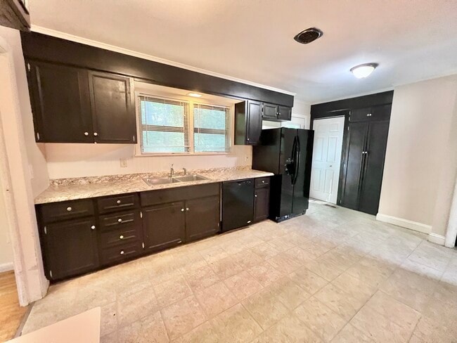 property at 124 Rocky Hill Rd