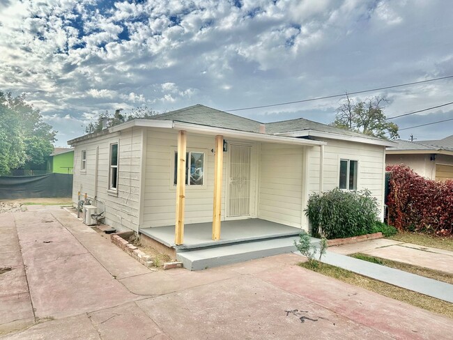 426 Vineyard Ave in Madera, CA - Building Photo - Building Photo