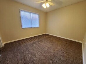 3606 E 41st St in Des Moines, IA - Building Photo - Building Photo