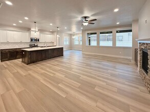 4377 Wagon Rd in Nampa, ID - Building Photo - Building Photo