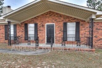 3859 Fairington Dr in Hephzibah, GA - Foto de edificio - Building Photo