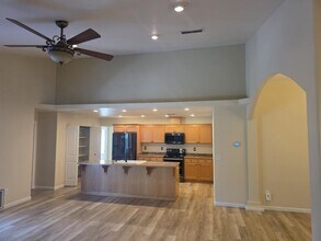 109 SW Otter Ct in Grants Pass, OR - Building Photo - Building Photo