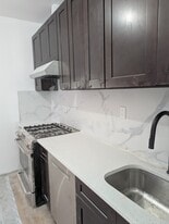 2361 E 24th St, Unit Apt 2 in Brooklyn, NY - Building Photo