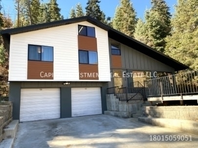 property at 290 Aspen Dr