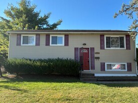 5071 Albany Dr in Columbus, OH - Building Photo