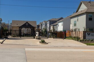 10920 Keaton Landing Dr in Houston, TX - Building Photo - Building Photo