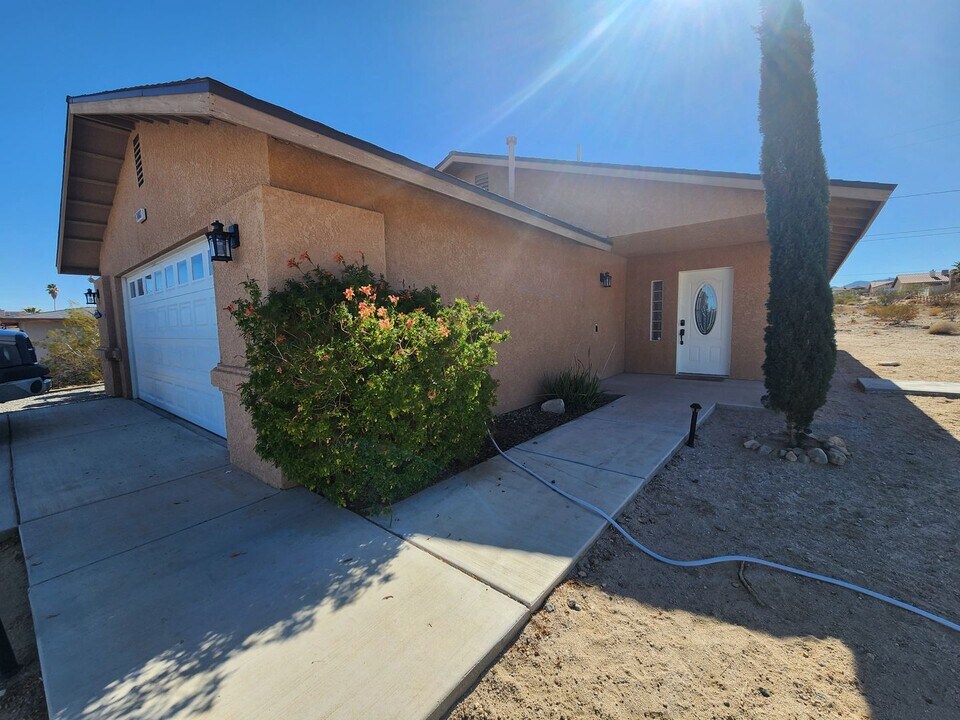 74843 Sunrise Dr in Twentynine Palms, CA - Building Photo