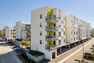 Amanecer Apartments in San Diego, CA - Building Photo - Building Photo