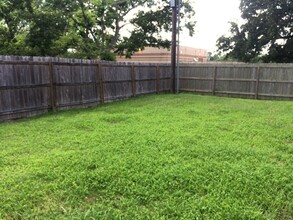2606 Pecan Ridge Dr in Bryan, TX - Foto de edificio - Building Photo