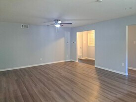 54161 Bryant St in Irving, TX - Building Photo