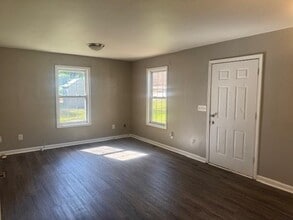 5265 Club Dr in Cumming, GA - Building Photo - Building Photo