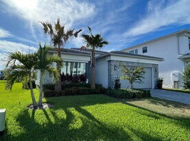 17267 Windy Pointe Ln in Boca Raton, FL - Building Photo