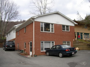 Park Street Apartments in Boone, NC - Building Photo - Building Photo