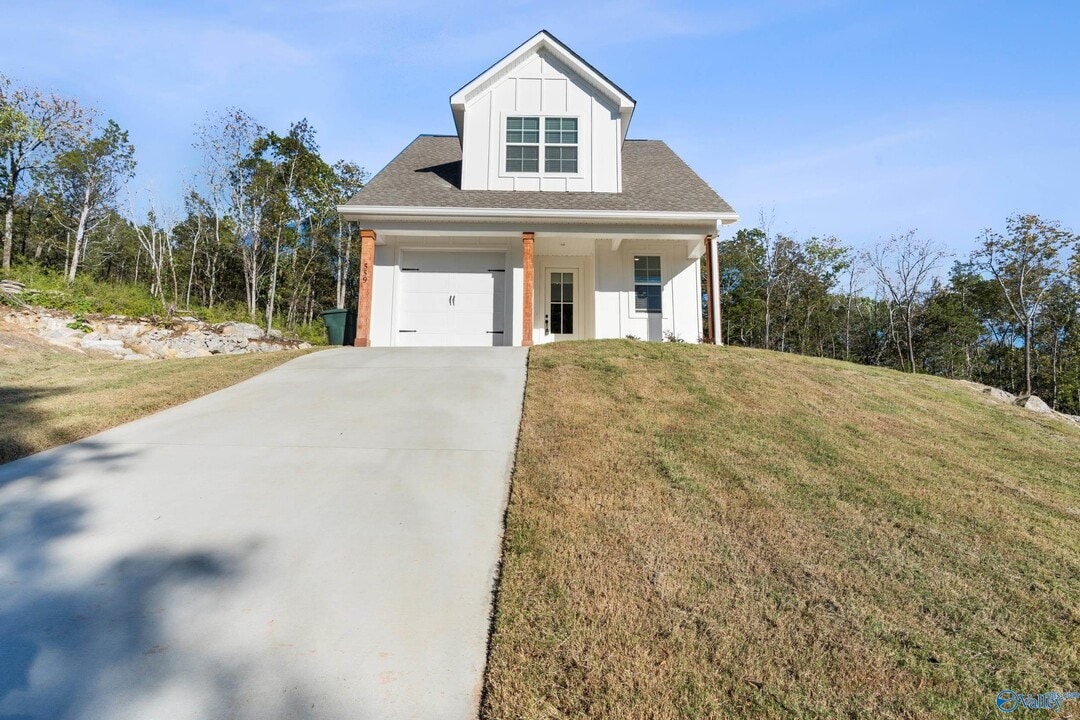 559 Farmingdale Rd SE in Huntsville, AL - Foto de edificio