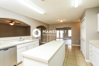 929 Mayfair St in Eustis, FL - Building Photo - Building Photo