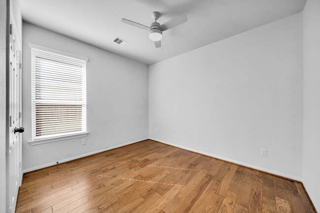 property at 13806 Windsor Garden Ln