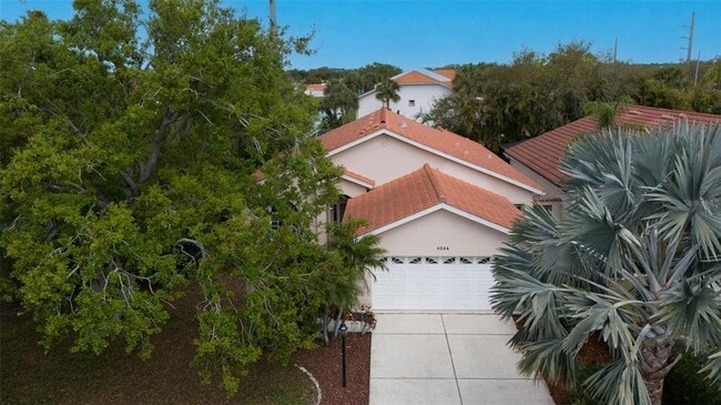 4334 Marcott Cir in Sarasota, FL - Building Photo - Building Photo