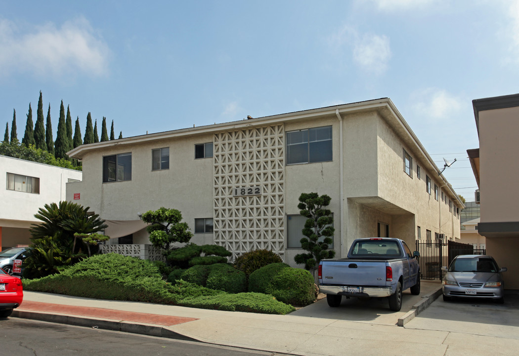 1822 Corinth Avenue, in Los Angeles, CA - Building Photo
