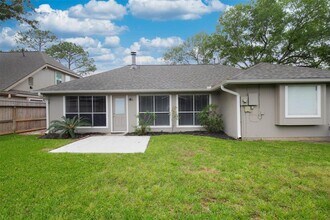 2903 Avanti Dr in Pearland, TX - Building Photo - Building Photo