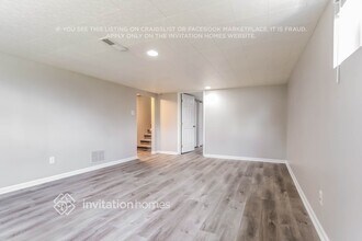 2727 S Stuart St in Denver, CO - Foto de edificio - Building Photo