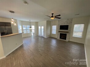 11434 Heritage Green Dr in Cornelius, NC - Building Photo - Building Photo