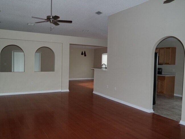 12936 Bridleford Dr in Gibsonton, FL - Building Photo - Building Photo