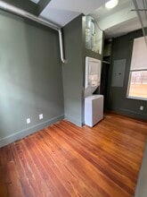 137 Constitution St, Unit A in Lexington, KY - Building Photo - Building Photo