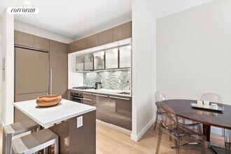 75 Wall St in New York, NY - Building Photo - Building Photo