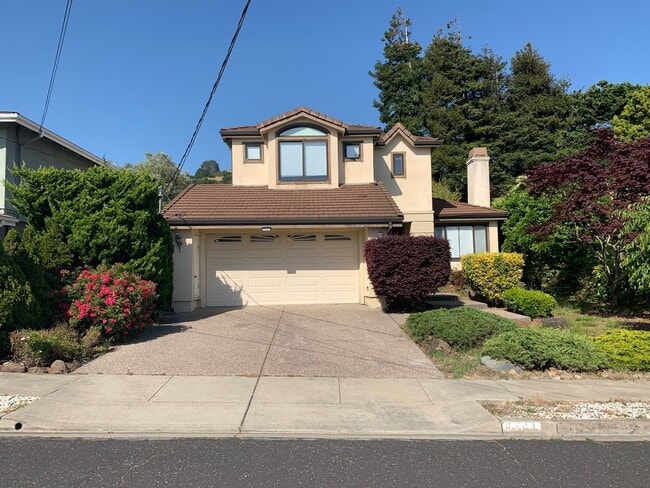 property at 1708 Walnut St