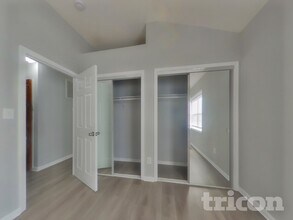 1614 Thomas Rd in Fort Washington, MD - Foto de edificio - Building Photo