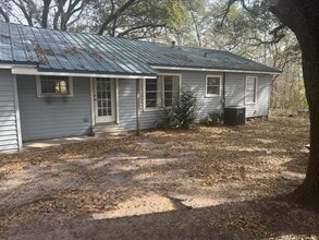 7148 State Hwy 75 S in Huntsville, TX - Building Photo - Building Photo