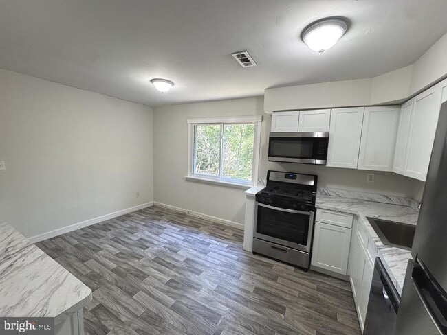 property at 5 Ohio Terrace