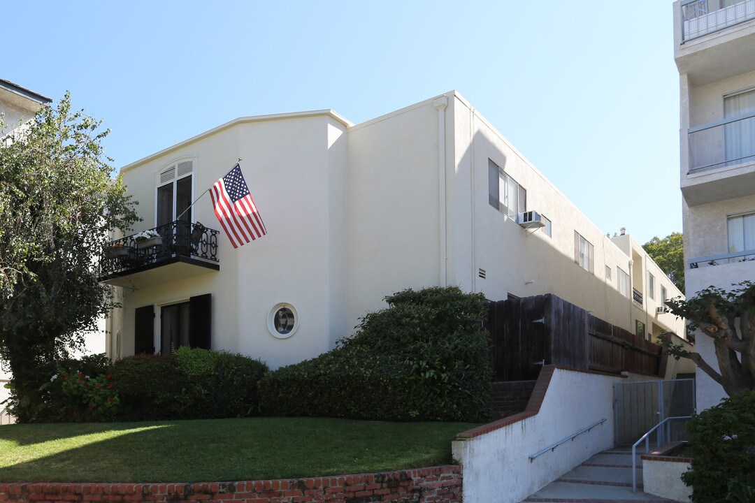 1568-1570 Manning Ave in Los Angeles, CA - Foto de edificio
