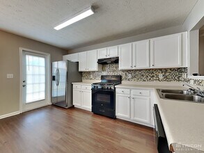 298 Arrowhead Dr in Dallas, GA - Building Photo - Building Photo