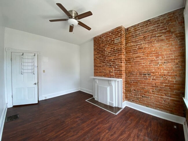56 W McMillan St in Cincinnati, OH - Building Photo - Building Photo