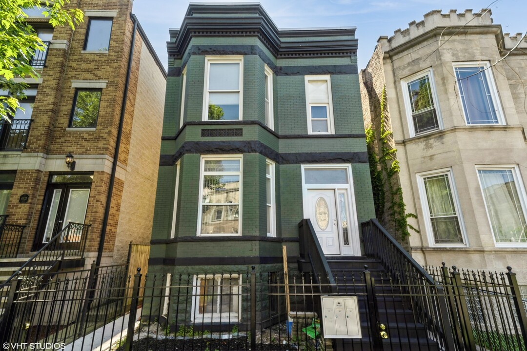 6330 S Ellis Ave in Chicago, IL - Building Photo