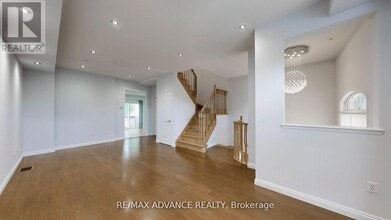 46 Wyper Square in Toronto, ON - Building Photo - Building Photo