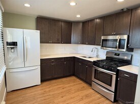 417 Atlantic Ave in Freeport, NY - Building Photo