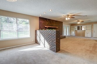 809 Redwater Rd in Wake Village, TX - Building Photo - Building Photo