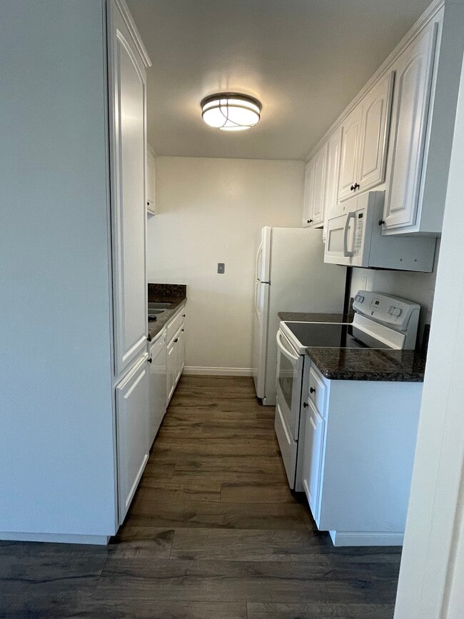 2222 Carmel Valley Road, Unit #4 in Del Mar, CA - Building Photo - Building Photo