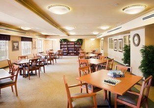Heritage Village at Rosegate, 55+ Community in Rahway, NJ - Foto de edificio - Building Photo