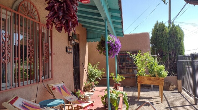 property at 1508 Edith Blvd NE