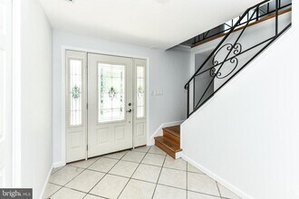 821 Ninovan Rd SE in Vienna, VA - Building Photo - Building Photo