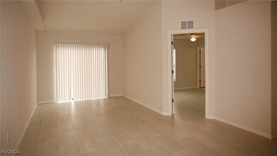 1313 SE 8th Pl in Cape Coral, FL - Building Photo - Building Photo