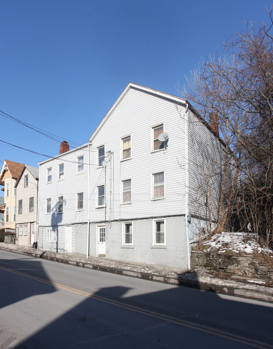 199 Partition St in Saugerties, NY - Building Photo